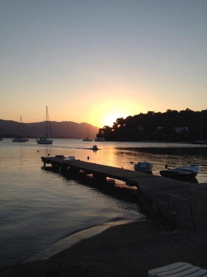 Sunray Studio In Poros Leilighet Poros Town Eksteriør bilde